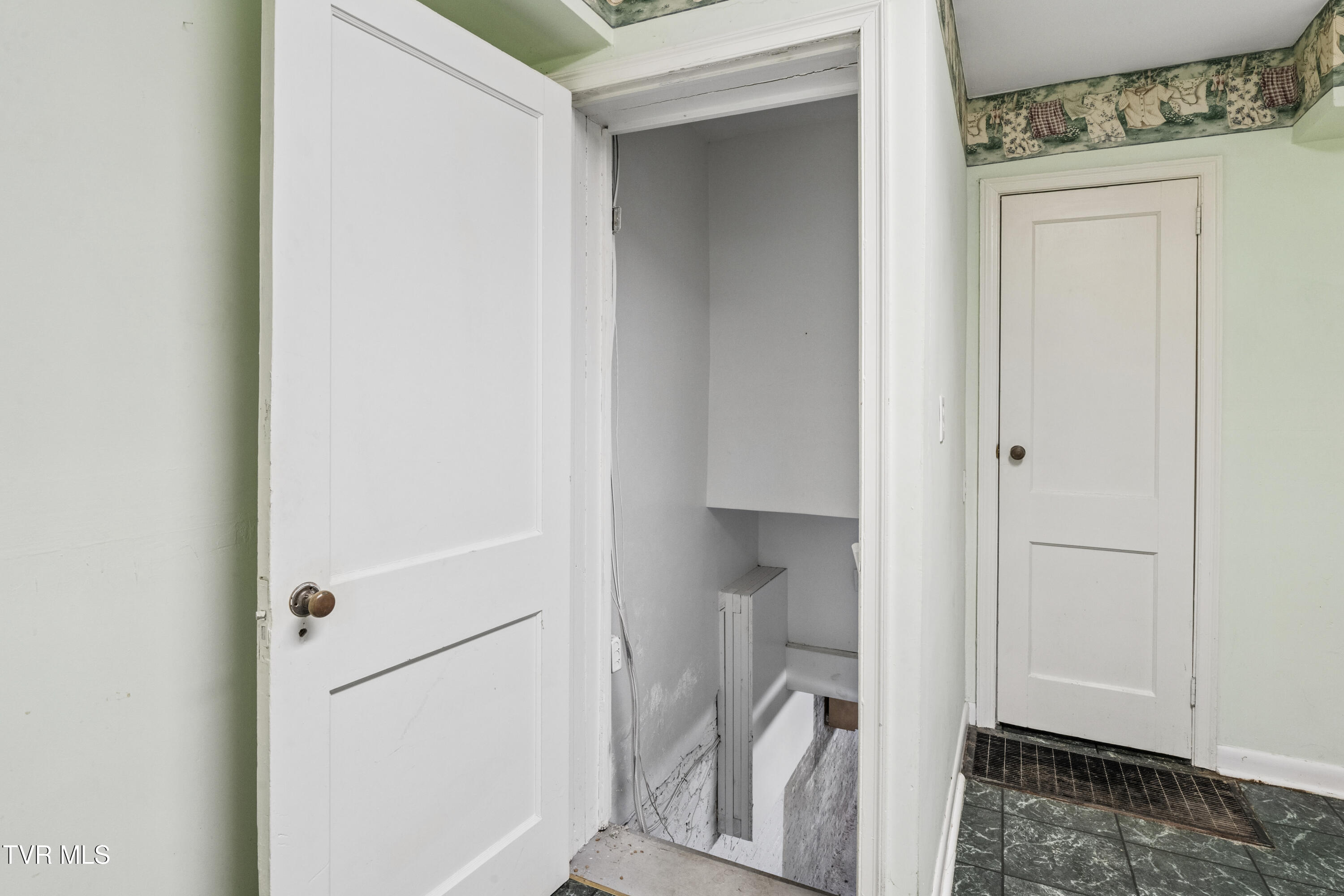 1104 Lebanon Road Kingsport, TN 37663 - Photo 46 of 108 46