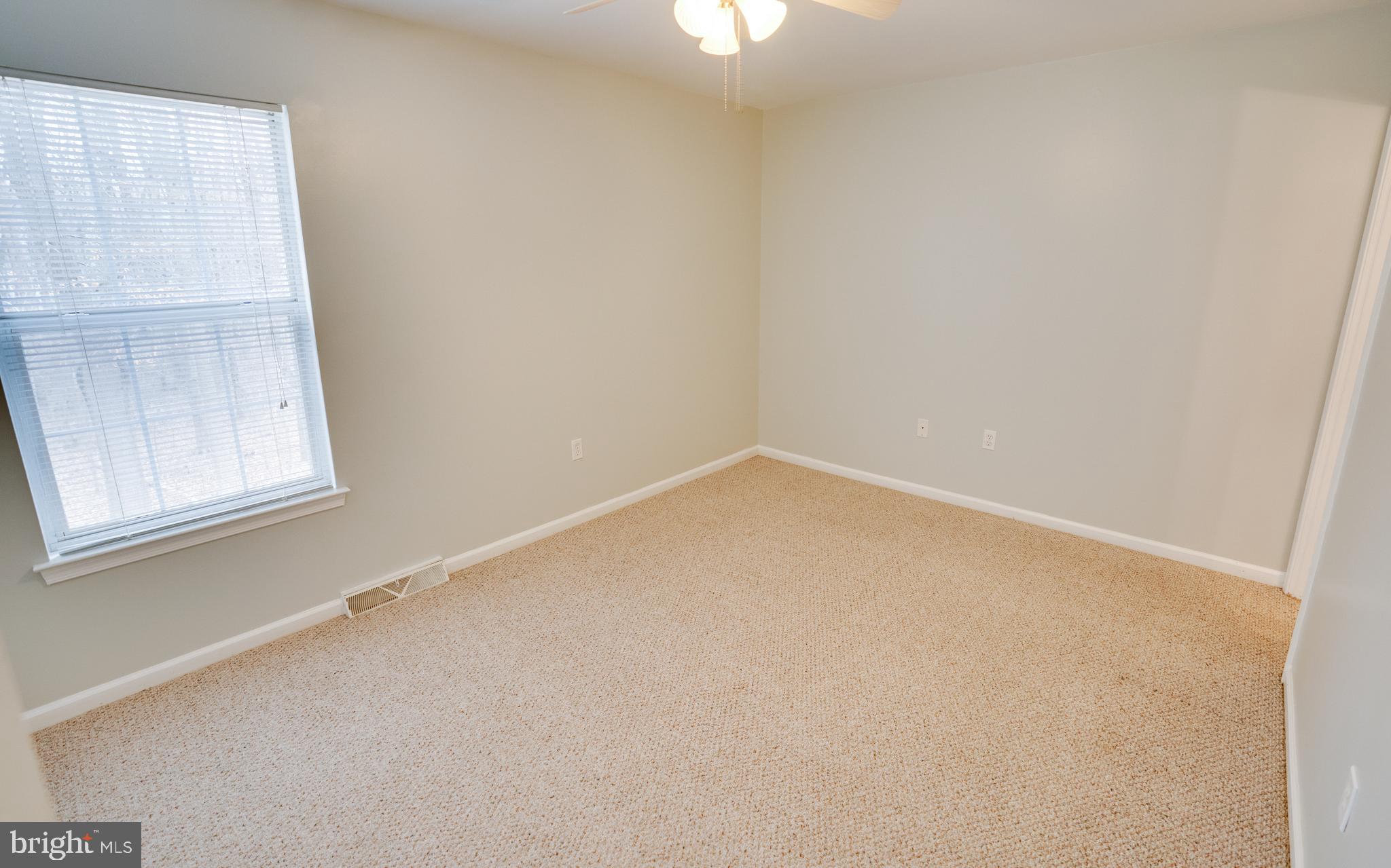 319 Stanley Plaza Boulevard Newark, DE 19713 - Photo 7 of 34