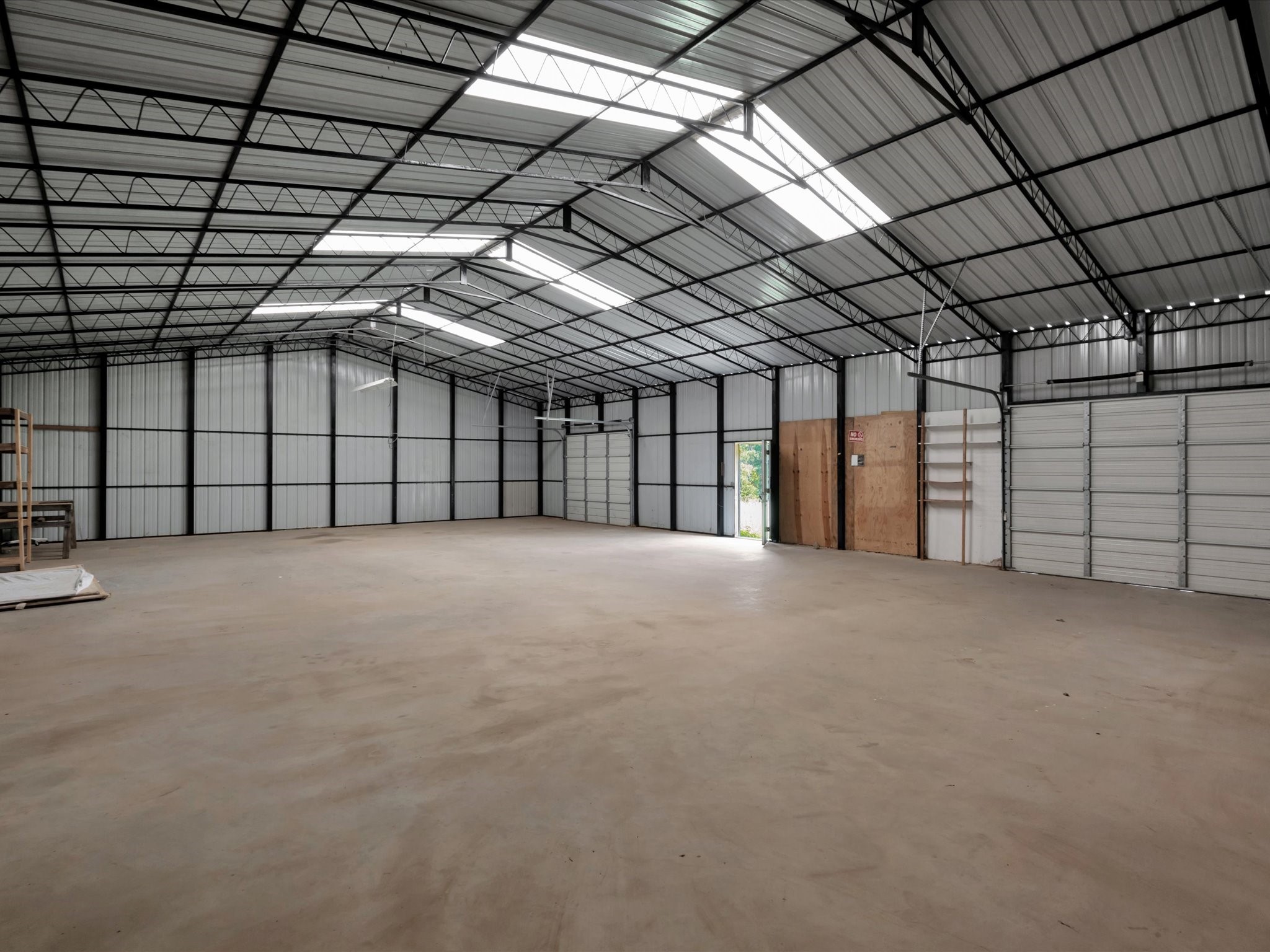 287 Highway 287 South Chester, TX 75936 - Photo 4 of 9 a view of a garage