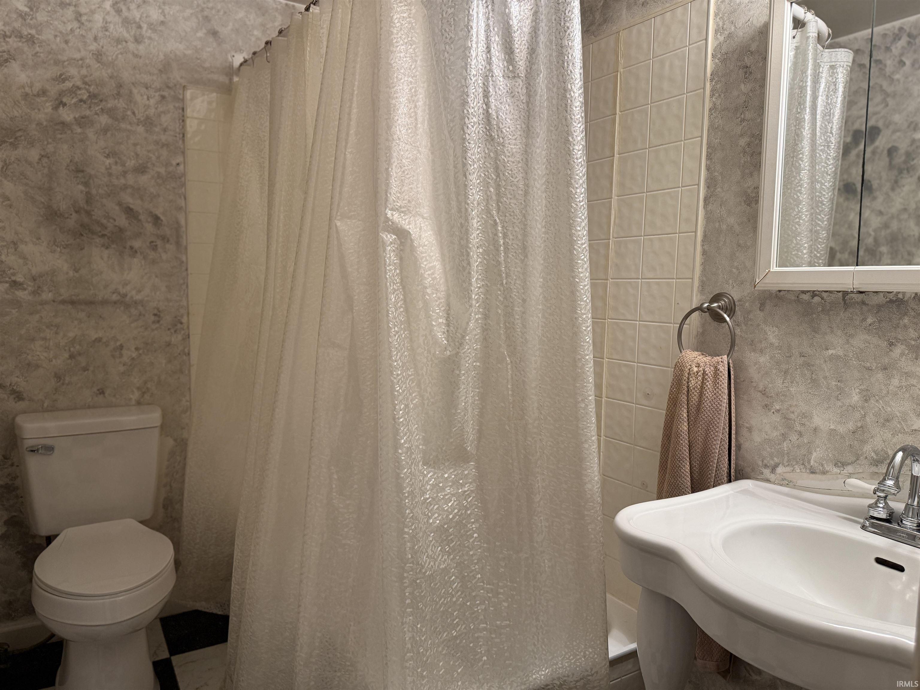 2118 I Street Bedford, IN 47421 - Photo 8 of 16