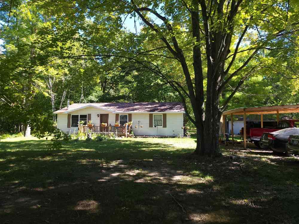 3366 3 Rivers Road Gladwin, MI 48624 - Photo 3 of 38 Gallery Image 3