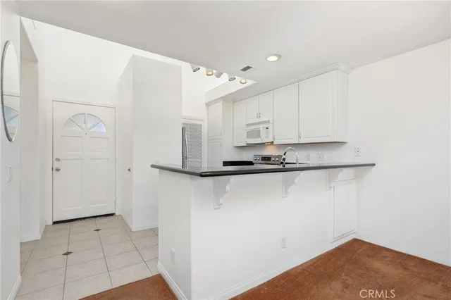 $719,800 | 2960 Champion Way, Unit 1208, Tustin, CA 92782