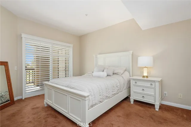 $719,800 | 2960 Champion Way, Unit 1208, Tustin, CA 92782