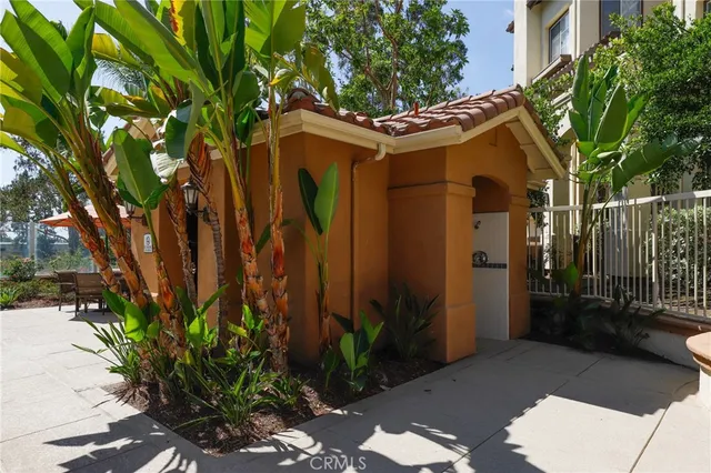 $719,800 | 2960 Champion Way, Unit 1208, Tustin, CA 92782