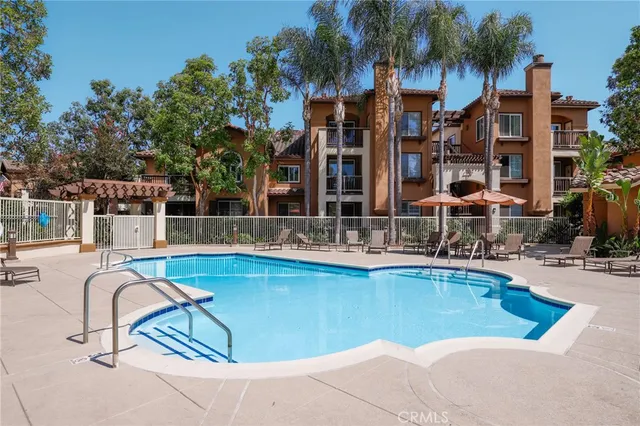 $719,800 | 2960 Champion Way, Unit 1208, Tustin, CA 92782