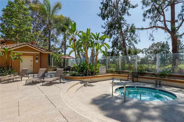 $719,800 | 2960 Champion Way, Unit 1208, Tustin, CA 92782