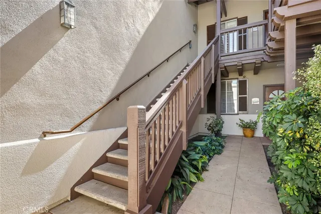 $719,800 | 2960 Champion Way, Unit 1208, Tustin, CA 92782