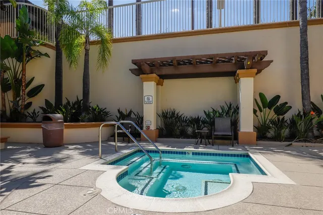 $719,800 | 2960 Champion Way, Unit 1208, Tustin, CA 92782