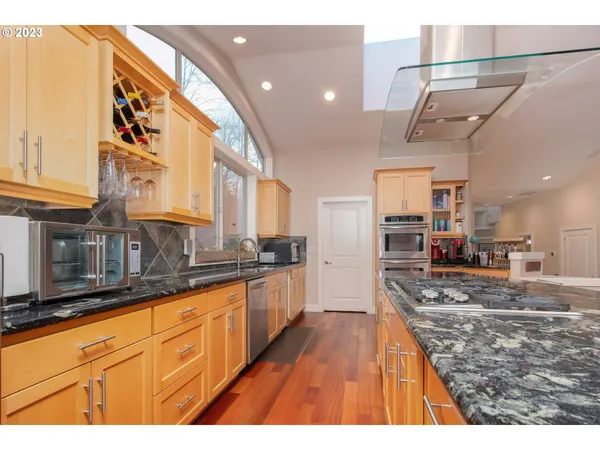 $960,000 | 4647 Southeast Honors Drive, Gresham, OR 97080