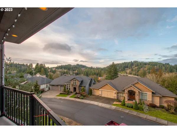 $960,000 | 4647 Southeast Honors Drive, Gresham, OR 97080