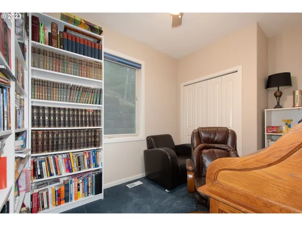 $960,000 | 4647 Southeast Honors Drive, Gresham, OR 97080