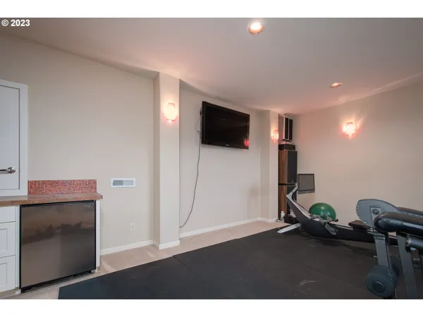 $960,000 | 4647 Southeast Honors Drive, Gresham, OR 97080