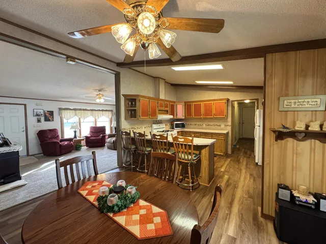 $80,000 | 517 Locust Drive, Marshall, MN 56258