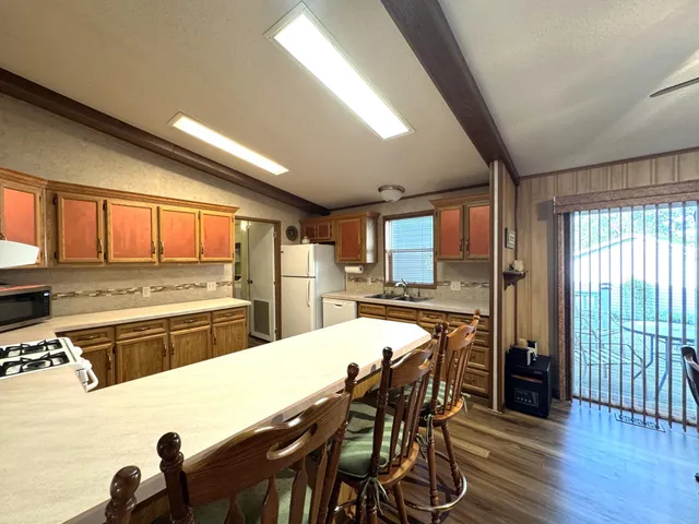 $80,000 | 517 Locust Drive, Marshall, MN 56258