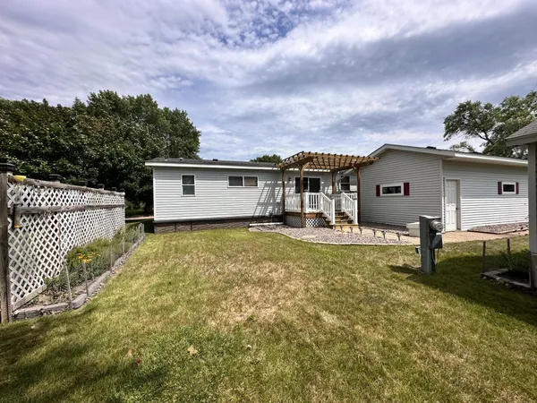 $65,000 | 517 Locust Drive, Marshall, MN 56258