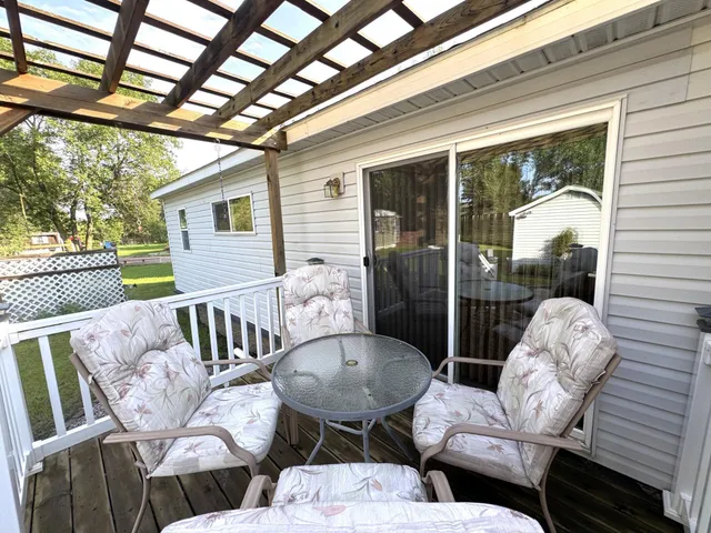 $80,000 | 517 Locust Drive, Marshall, MN 56258