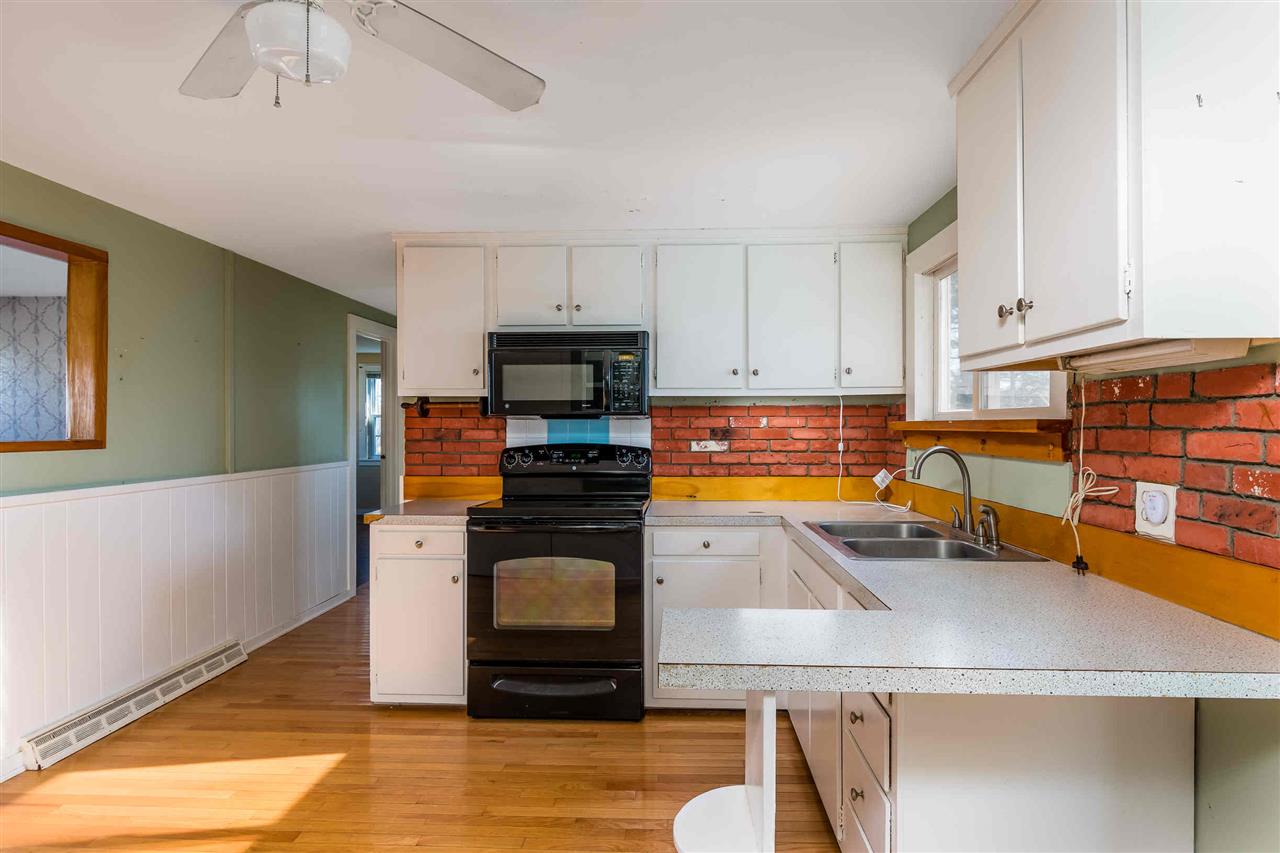 18 Edgewood Road Wells, ME 04090 - Photo 3 of 14 Gallery Image 3