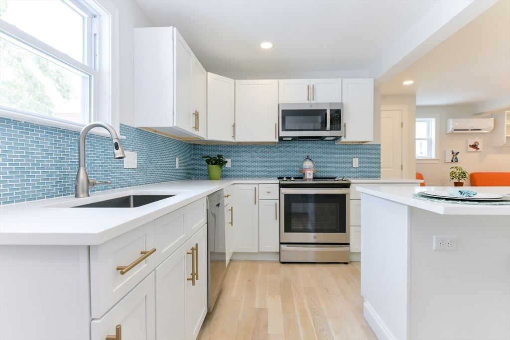 34 R Underhill Street, Unit 3 Winthrop, MA 02152 - Photo 1 of 17