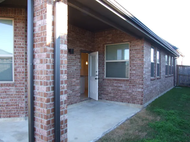 $2,375 | 29027 Crystal Rose Lane, Fulshear, TX 77441