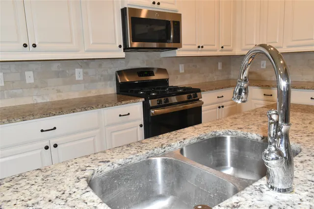 $2,375 | 29027 Crystal Rose Lane, Fulshear, TX 77441