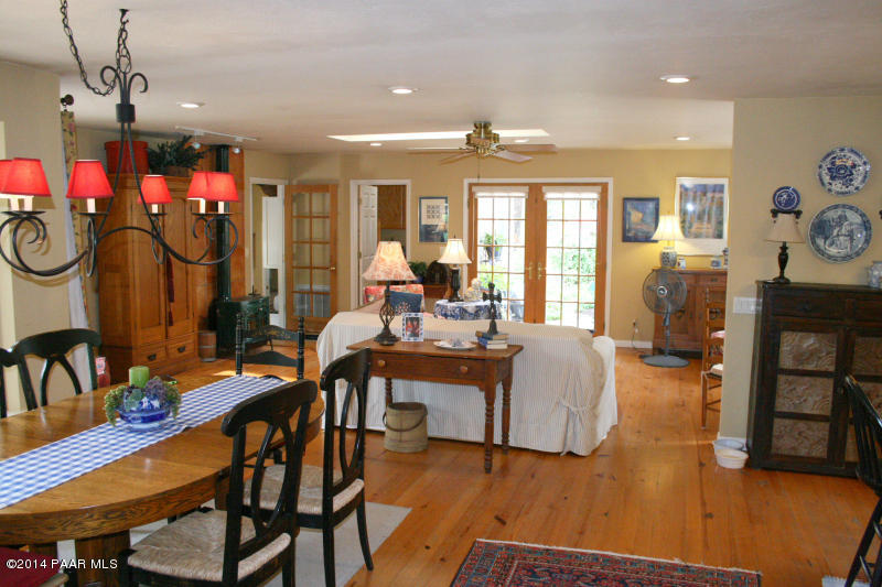 1045 Middlebrook Road Prescott, AZ 86303 - Photo 8 of 33 Great Room