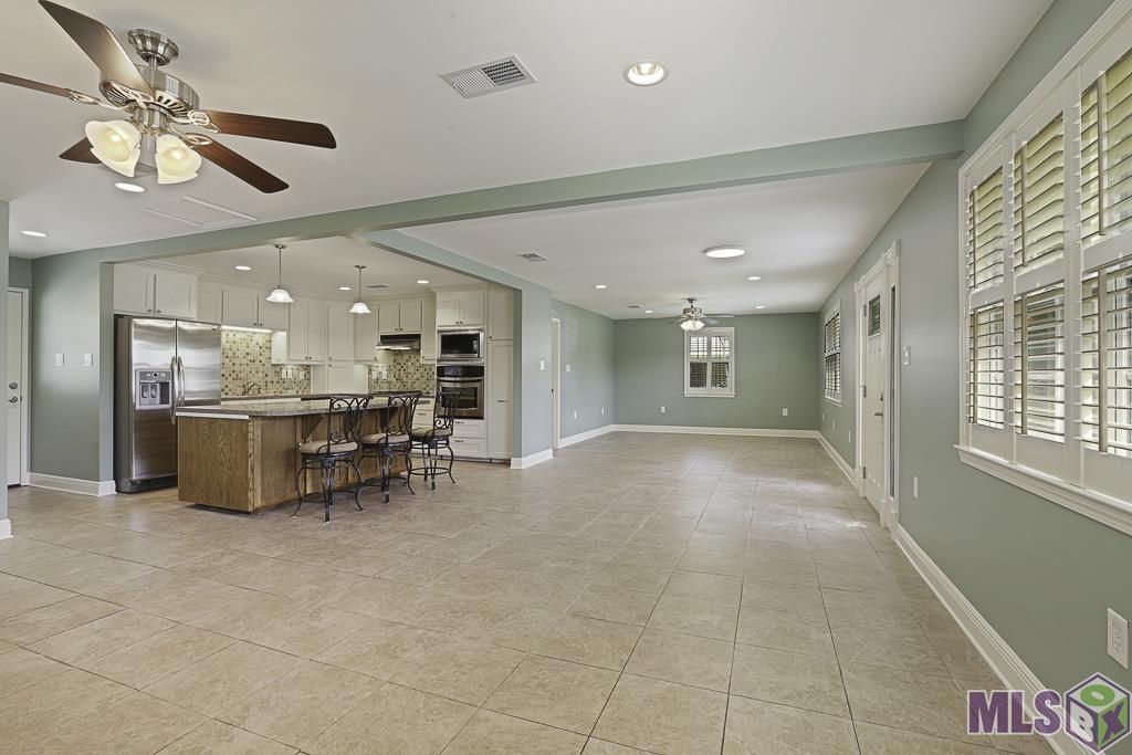 2166 Silverest Avenue Baton Rouge, LA 70816 - Photo 11 of 38