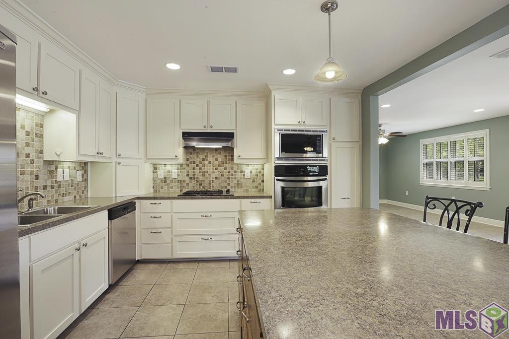 2166 Silverest Avenue Baton Rouge, LA 70816 - Photo 15 of 38