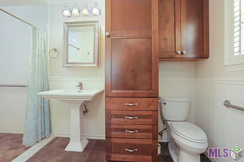 $235,000 | 2166 Silverest Avenue, Baton Rouge, LA 70816