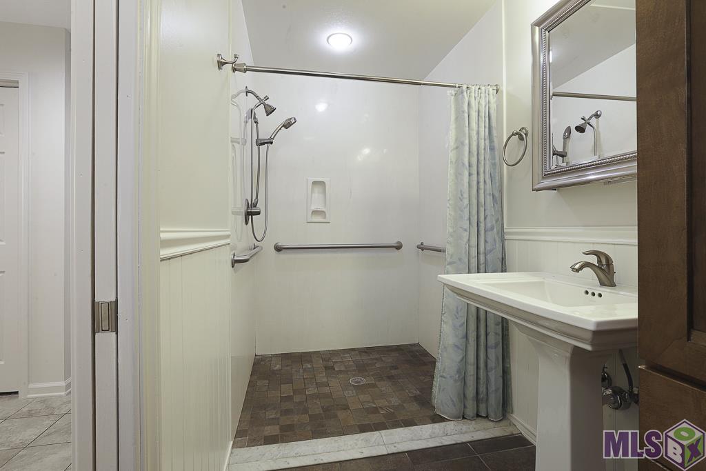 2166 Silverest Avenue Baton Rouge, LA 70816 - Photo 27 of 38