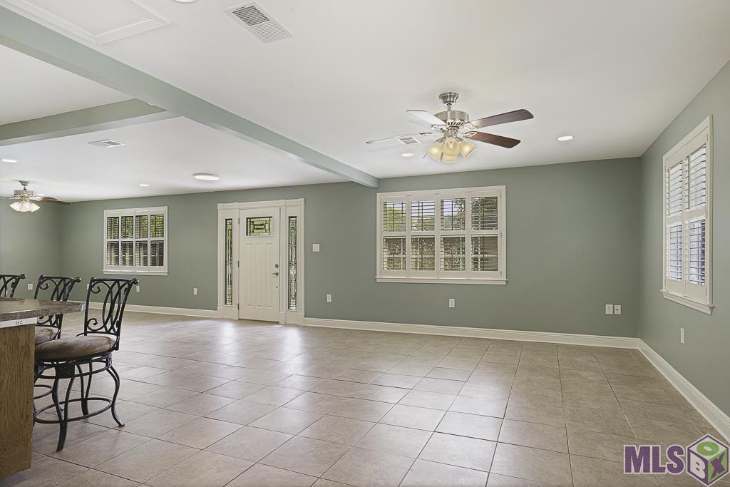 2166 Silverest Avenue Baton Rouge, LA 70816 - Photo 7 of 38