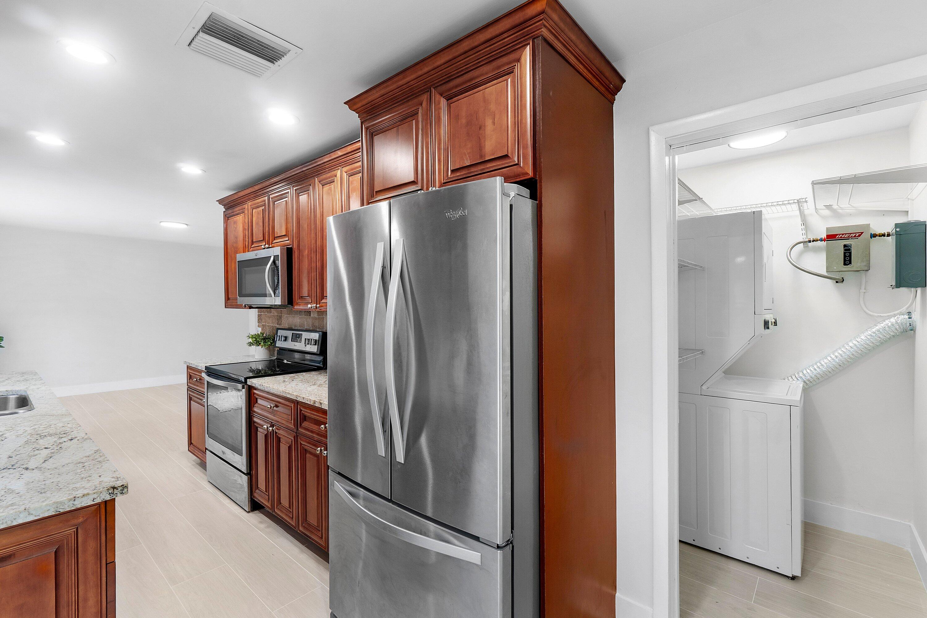 5119 Oak Hill Road Delray Beach, FL 33484 - Photo 14 of 44 014-5119OakHillRoad-DelrayBeach-FL-33484