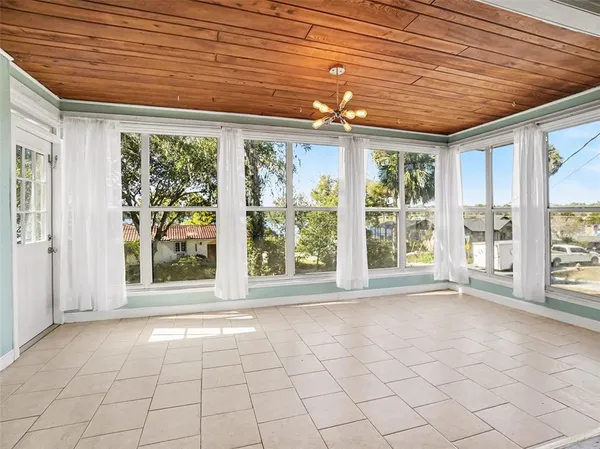 $385,000 | 1725 Hamilton Street, Eustis, FL 32726