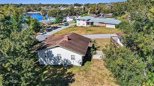 $385,000 | 1725 Hamilton Street, Eustis, FL 32726