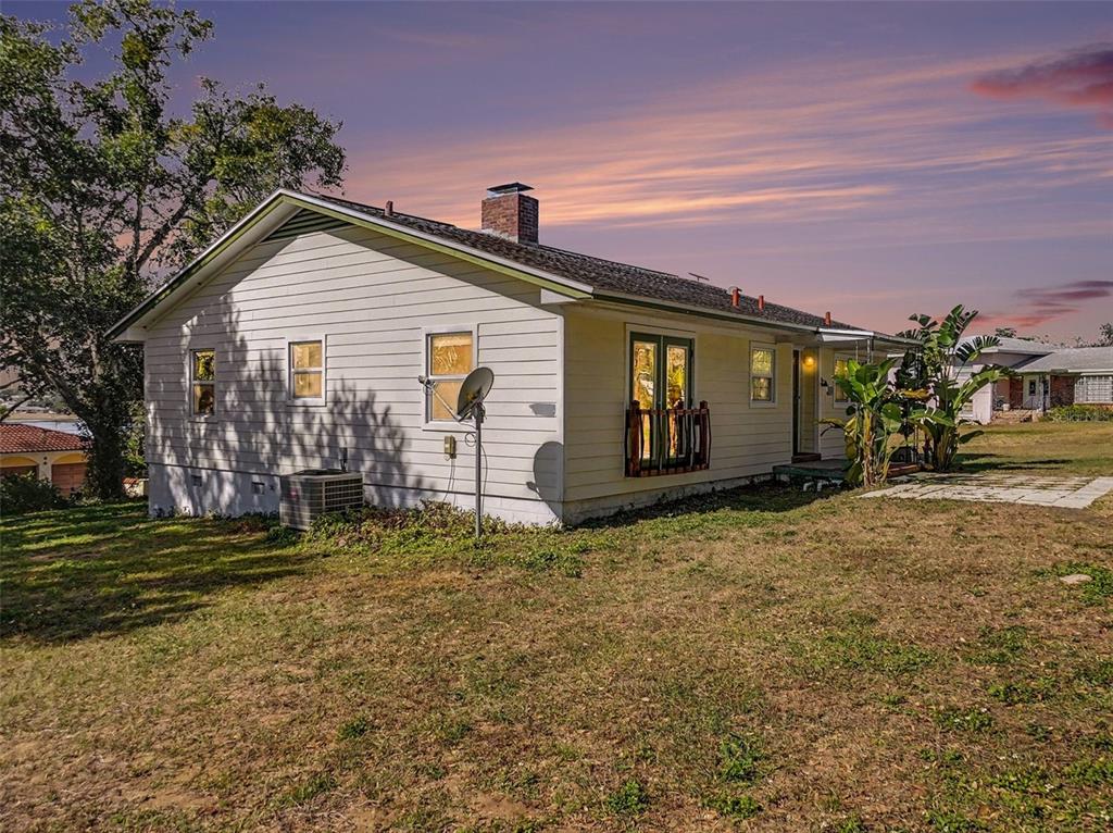 1725 Hamilton Street Eustis, FL 32726 - Photo 4 of 40