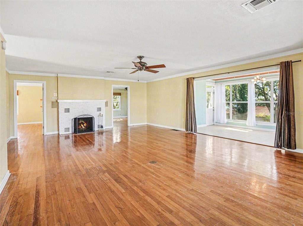 1725 Hamilton Street Eustis, FL 32726 - Photo 7 of 40