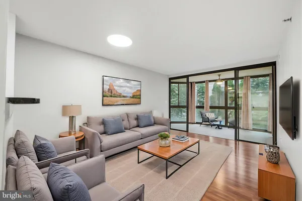 $2,275 | 1001 North Randolph Street, Unit 112, Arlington, VA 22201