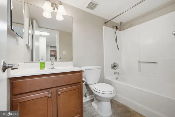 $2,275 | 1001 North Randolph Street, Unit 112, Arlington, VA 22201