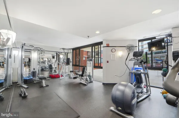 $2,275 | 1001 North Randolph Street, Unit 112, Arlington, VA 22201