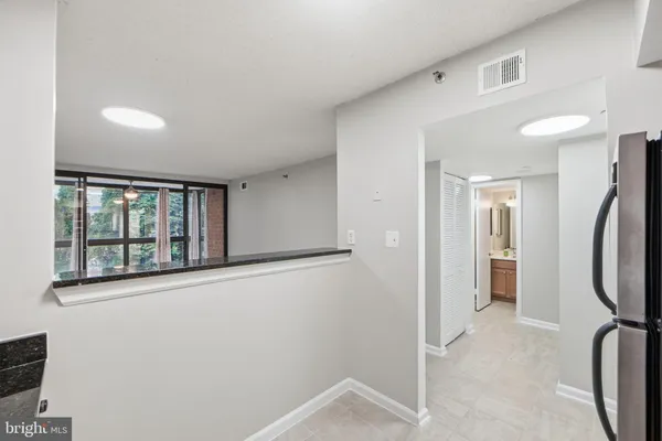 $2,275 | 1001 North Randolph Street, Unit 112, Arlington, VA 22201