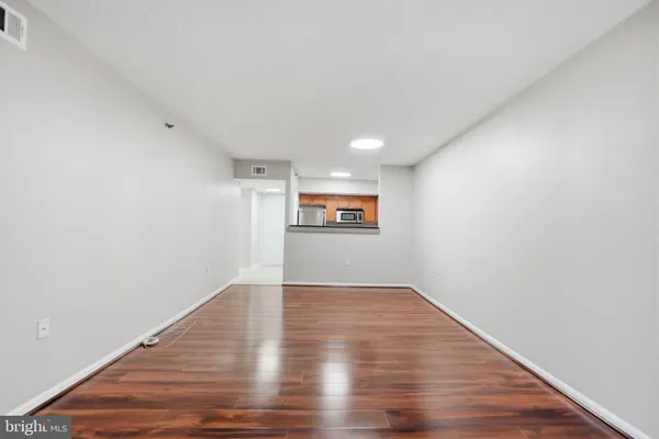 $2,275 | 1001 North Randolph Street, Unit 112, Arlington, VA 22201