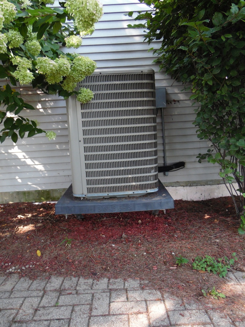 19057 South Saddlebrook Drive Shorewood, IL 60404 - Photo 11 of 56 a view of a house with a yard