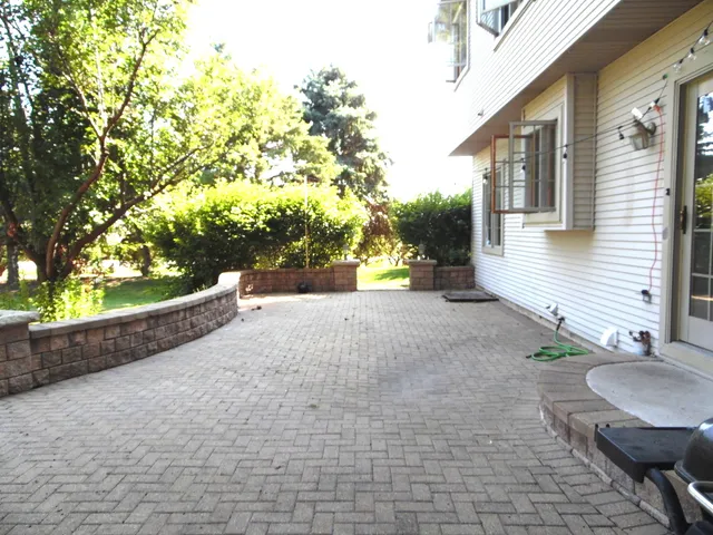 $725,000 | 19057 South Saddlebrook Drive, Shorewood, IL 60404