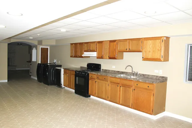 $723,000 | 19057 South Saddlebrook Drive, Shorewood, IL 60404