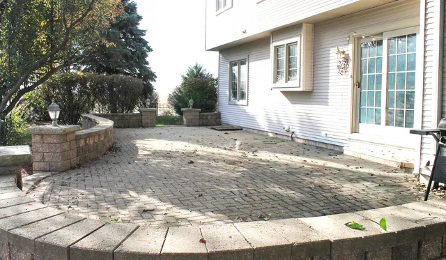 $723,000 | 19057 South Saddlebrook Drive, Shorewood, IL 60404