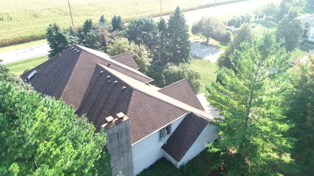 $725,000 | 19057 South Saddlebrook Drive, Shorewood, IL 60404