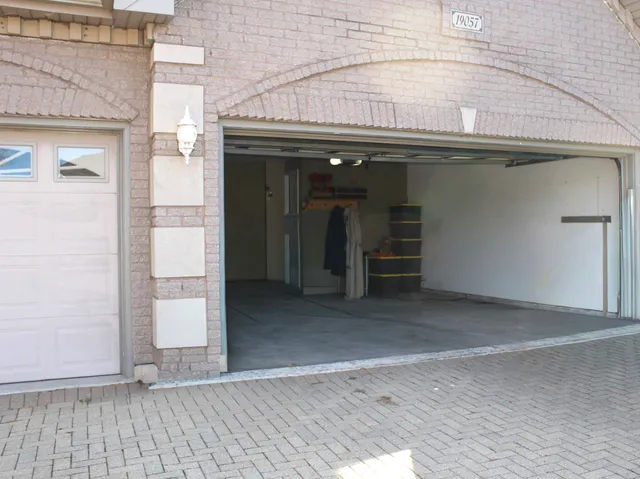 $723,000 | 19057 South Saddlebrook Drive, Shorewood, IL 60404