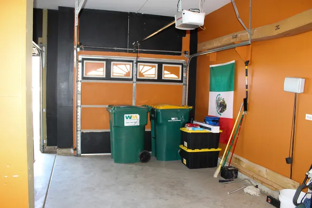 $724,000 | 19057 South Saddlebrook Drive, Shorewood, IL 60404