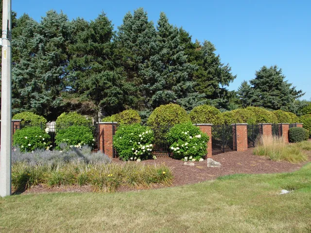 $724,000 | 19057 South Saddlebrook Drive, Shorewood, IL 60404