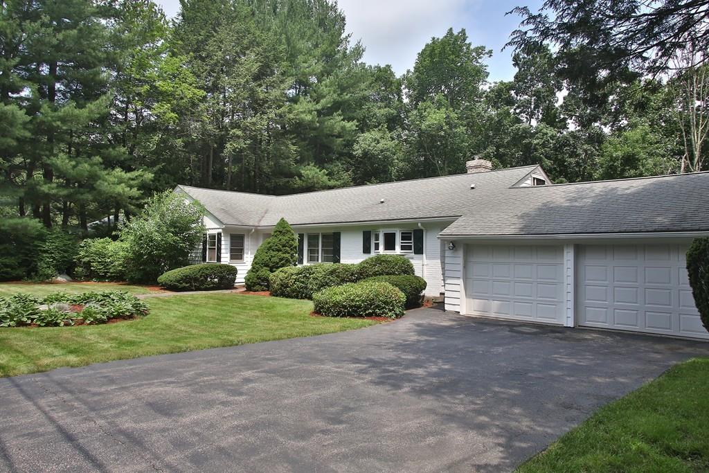 44 Oak Hill Road Worcester, MA 01609 - Photo 1 of 36 Gallery Image 1