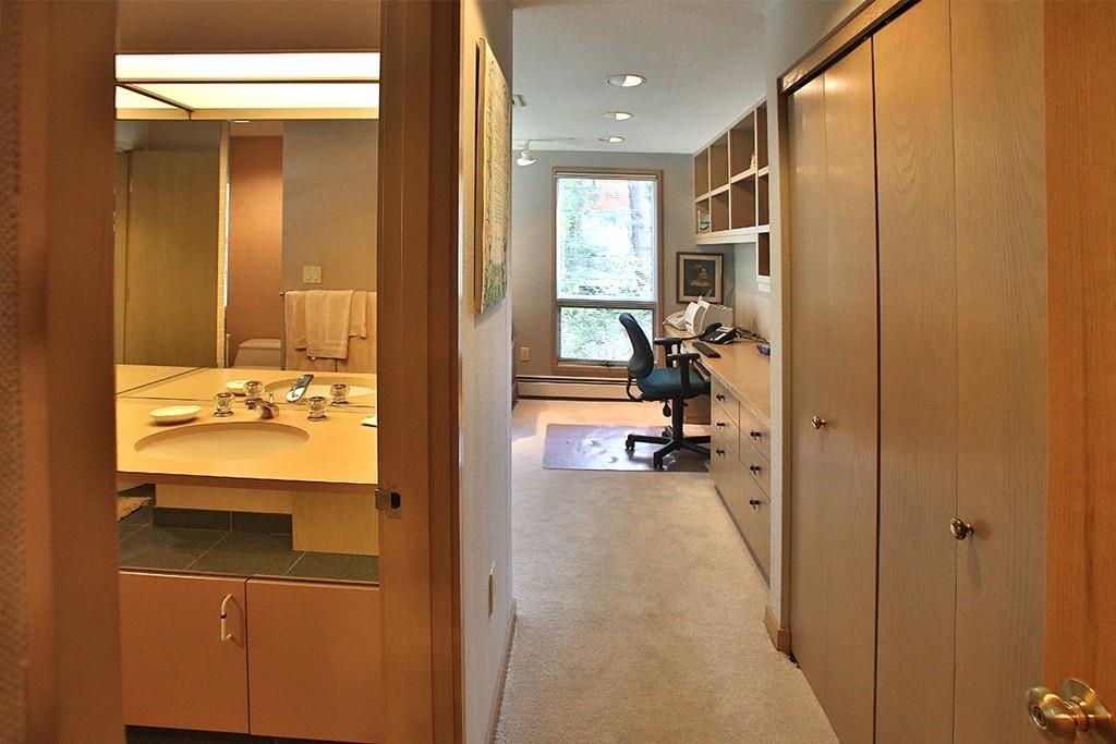 44 Oak Hill Road Worcester, MA 01609 - Photo 11 of 36 Gallery Image 11